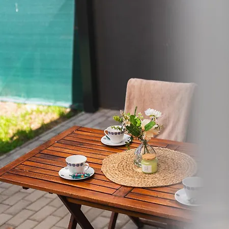 アパート With Garden And Parking *