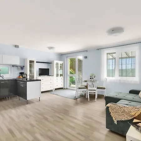 With Garden And Parking * Stupava