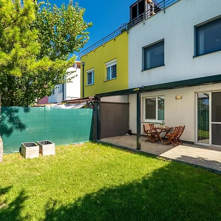 With Garden And Parking *