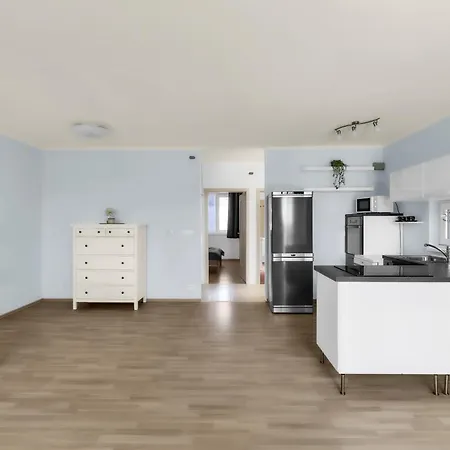 With Garden And Parking ストゥパヴァ