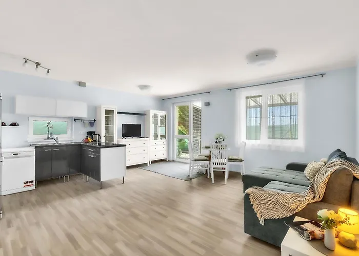 With Garden And Parking * Stupava