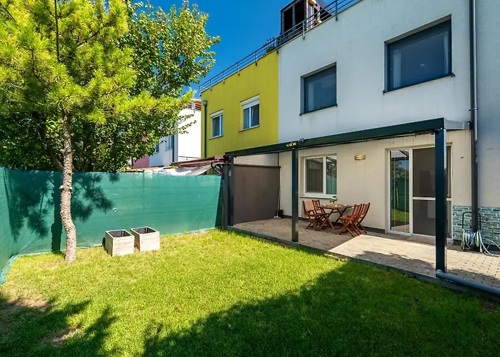 With Garden And Parking *